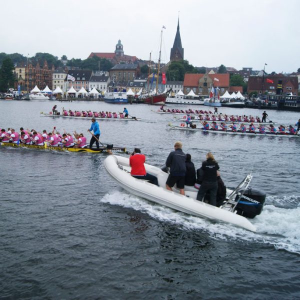 Drachenbootrennen auf der Flensburger Förde